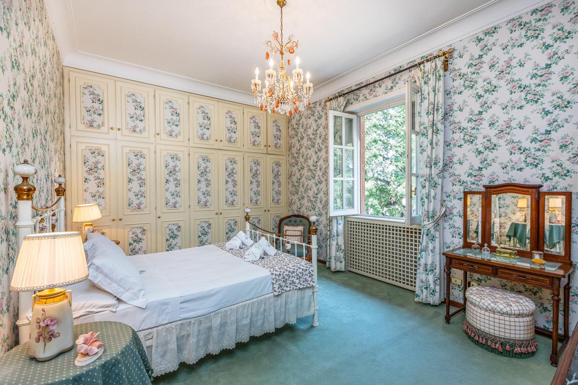 La Gallese By In Apartment *