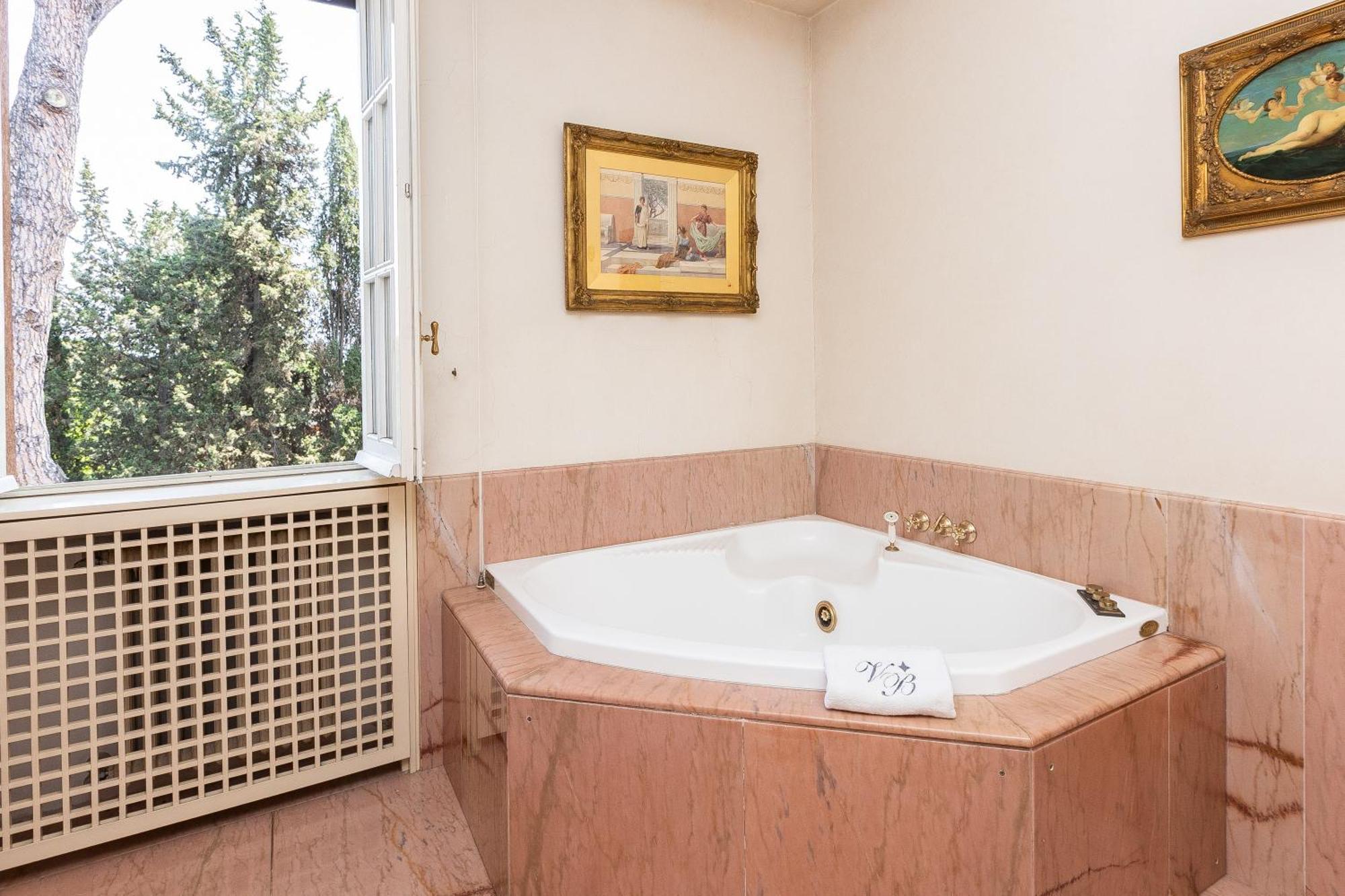 Apartment La Gallese By In Rom