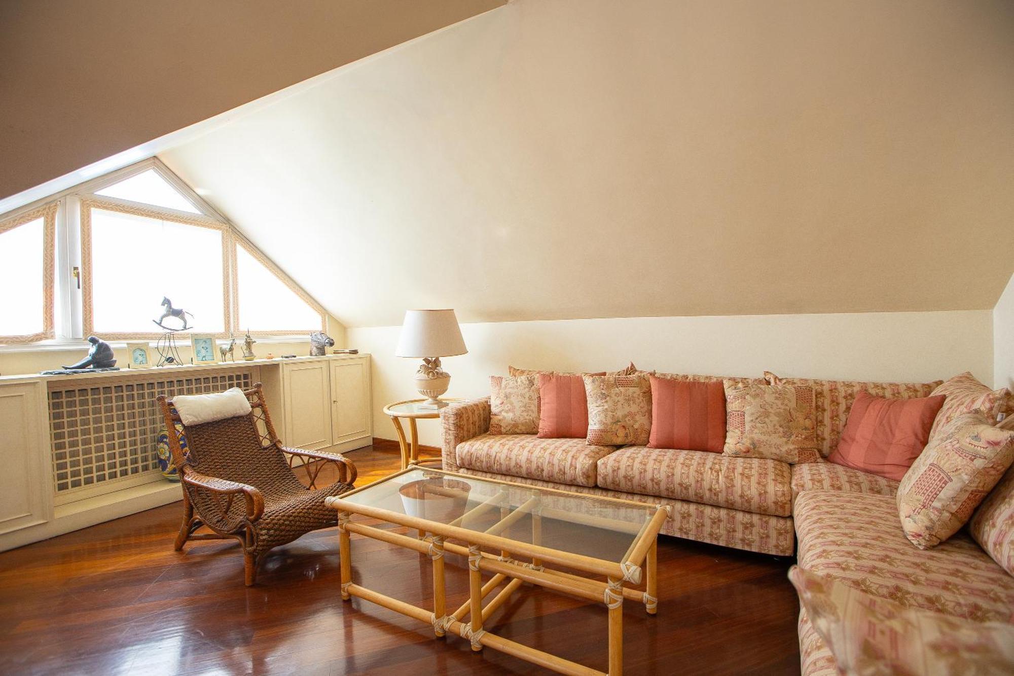 Apartment La Gallese By In Rom